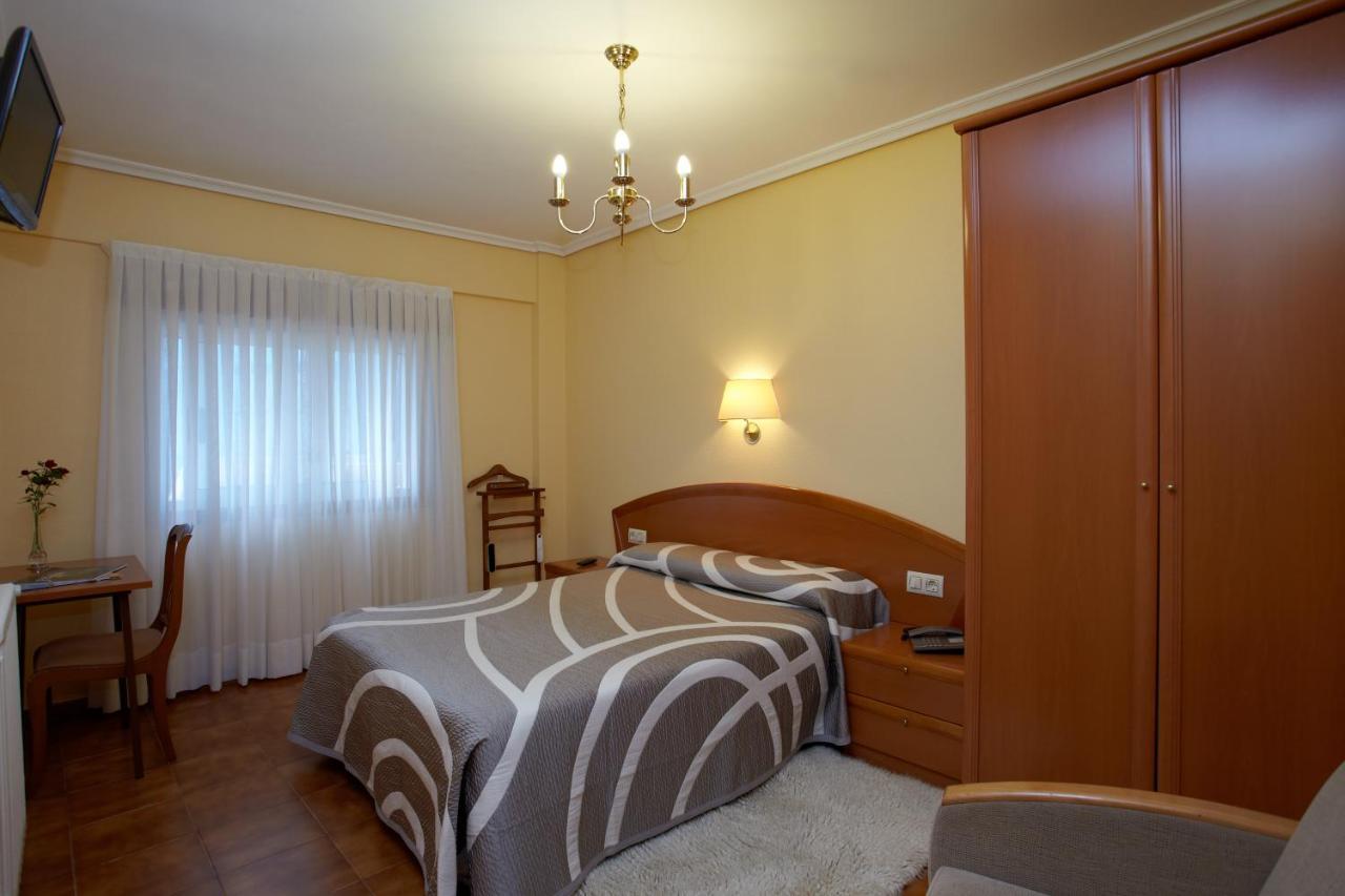 Hotel Panton Виго Екстериор снимка